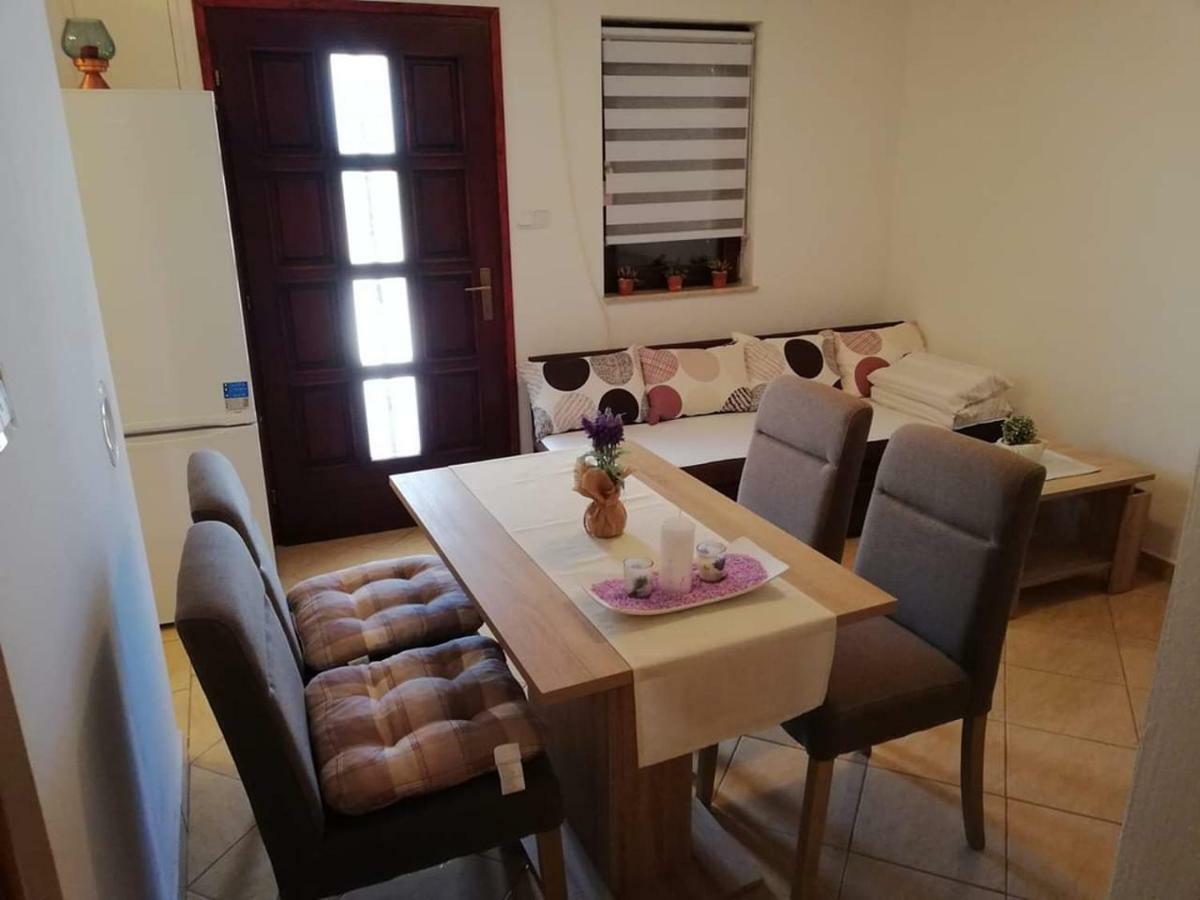 סלינה Apartman Pajo מראה חיצוני תמונה