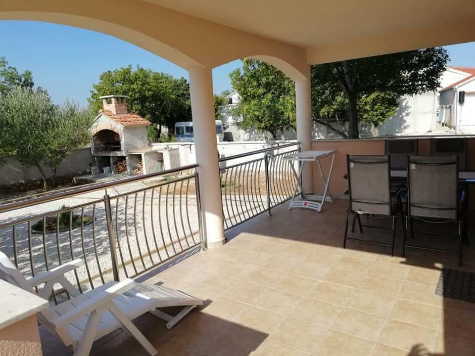 סלינה Apartman Pajo מראה חיצוני תמונה